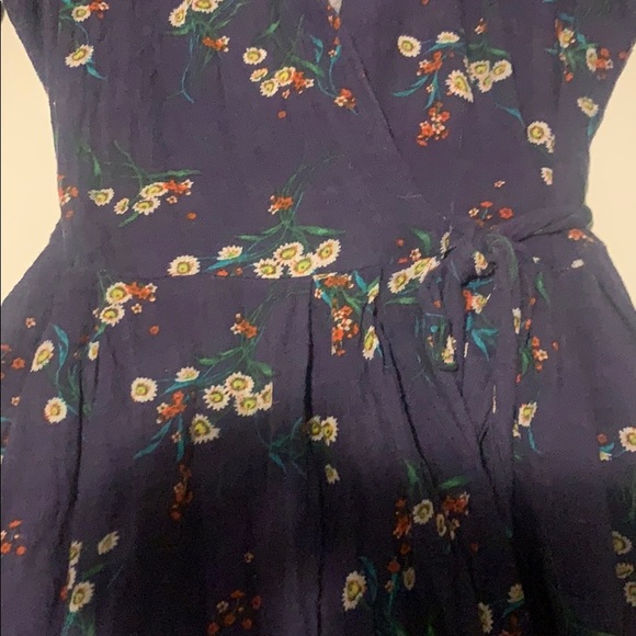 Beautiful Floral Printed Dress - Picture 4 of 4